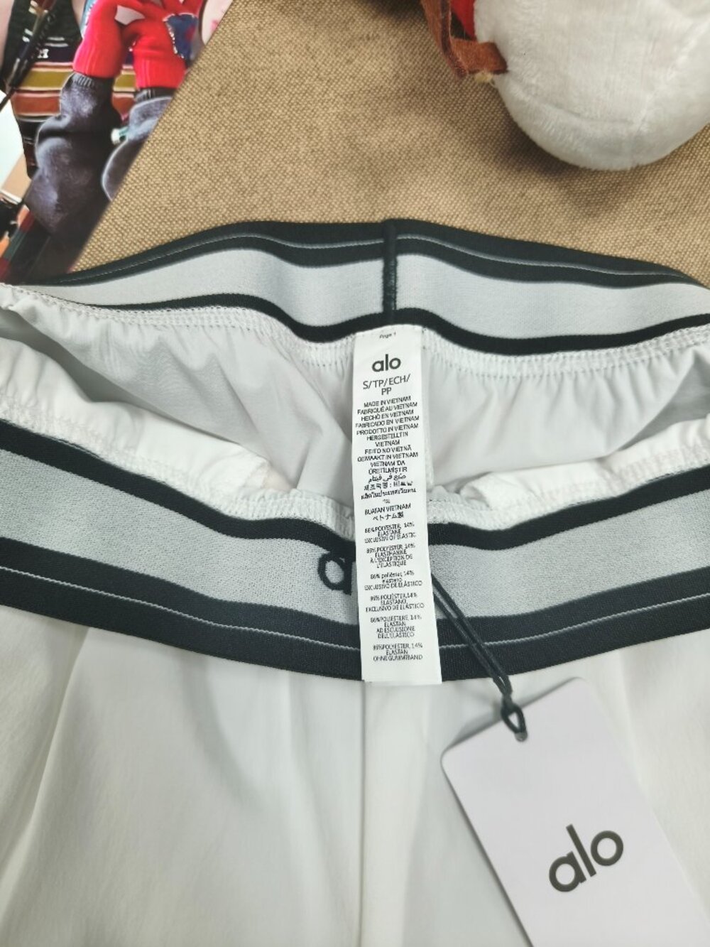 Alo Yoga Suit Up White Trouser Regular NWT - Clean Minimal Style🤍💎 - Picture 4 of 7